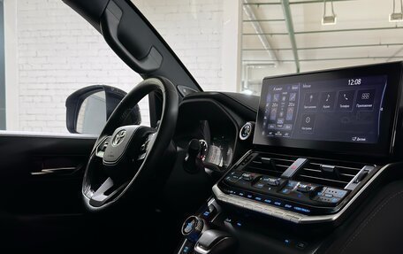 Toyota Land Cruiser, 2024 год, 13 200 000 рублей, 6 фотография