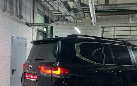 Toyota Land Cruiser, 2024 год, 13 200 000 рублей, 4 фотография