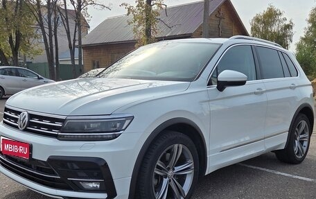 Volkswagen Tiguan II, 2018 год, 2 800 000 рублей, 1 фотография