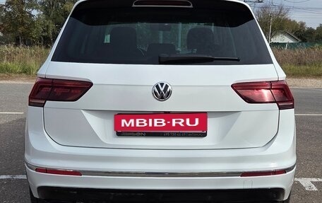 Volkswagen Tiguan II, 2018 год, 2 800 000 рублей, 5 фотография