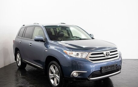 Toyota Highlander III, 2012 год, 2 133 000 рублей, 3 фотография