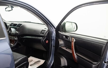Toyota Highlander III, 2012 год, 2 133 000 рублей, 19 фотография