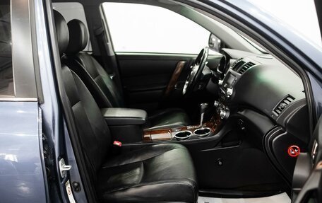 Toyota Highlander III, 2012 год, 2 133 000 рублей, 20 фотография