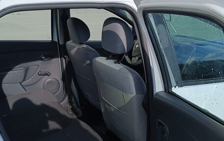 Renault Logan II, 2014 год, 550 000 рублей, 7 фотография
