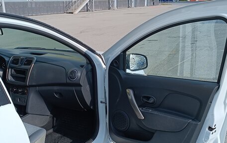 Renault Logan II, 2014 год, 550 000 рублей, 9 фотография