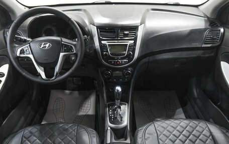 Hyundai Solaris II рестайлинг, 2013 год, 789 000 рублей, 11 фотография