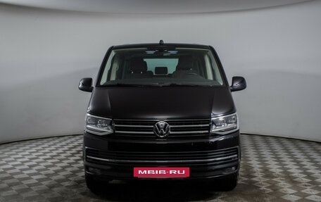 Volkswagen Multivan T6 рестайлинг, 2018 год, 3 900 000 рублей, 2 фотография