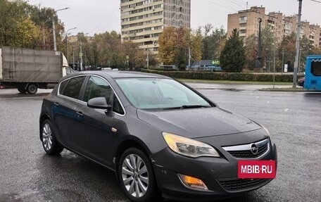 Opel Astra J, 2012 год, 650 000 рублей, 2 фотография