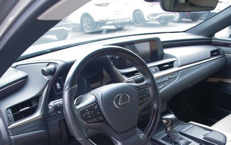Lexus ES VII, 2020 год, 3 899 000 рублей, 10 фотография