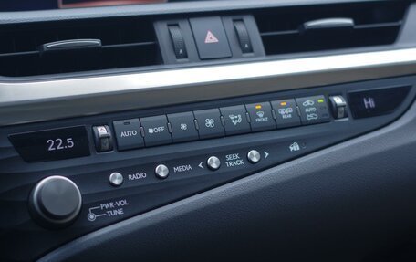 Lexus ES VII, 2020 год, 3 899 000 рублей, 23 фотография