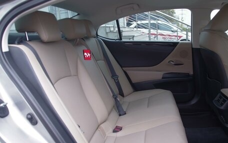 Lexus ES VII, 2020 год, 3 899 000 рублей, 13 фотография