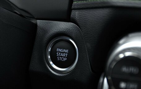 Toyota RAV4, 2025 год, 4 500 000 рублей, 14 фотография