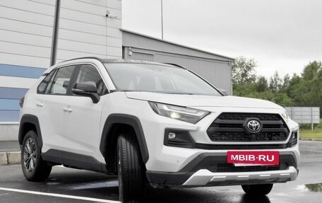 Toyota RAV4, 2025 год, 4 500 000 рублей, 11 фотография