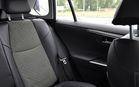 Toyota RAV4, 2025 год, 4 500 000 рублей, 17 фотография