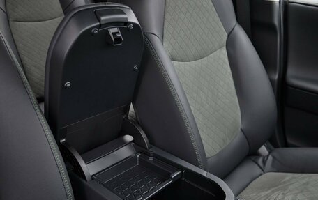 Toyota RAV4, 2025 год, 4 500 000 рублей, 24 фотография