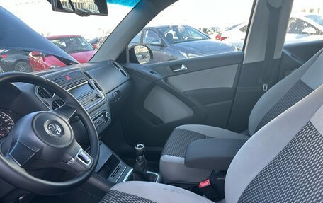 Volkswagen Tiguan I, 2011 год, 880 000 рублей, 6 фотография