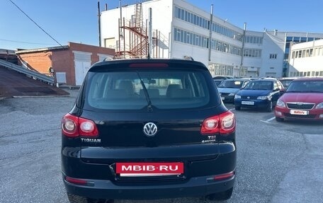 Volkswagen Tiguan I, 2011 год, 880 000 рублей, 4 фотография