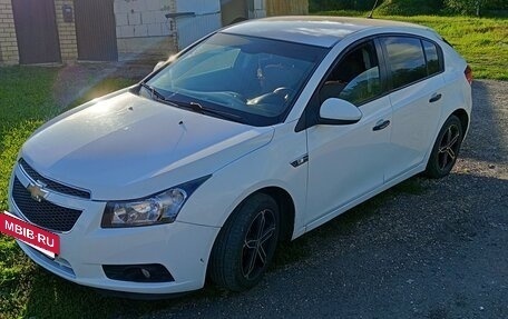 Chevrolet Cruze II, 2012 год, 715 000 рублей, 3 фотография