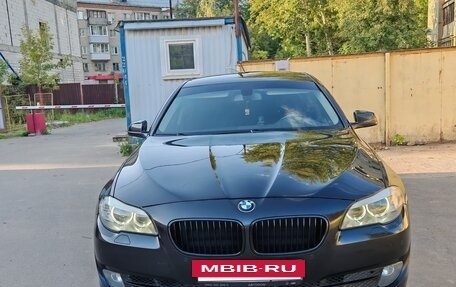 BMW 5 серия, 2013 год, 1 950 000 рублей, 13 фотография