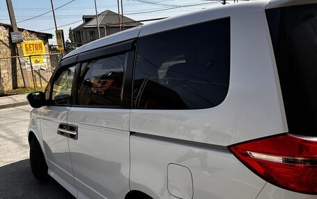 Honda Elysion I, 2010 год, 2 100 000 рублей, 5 фотография