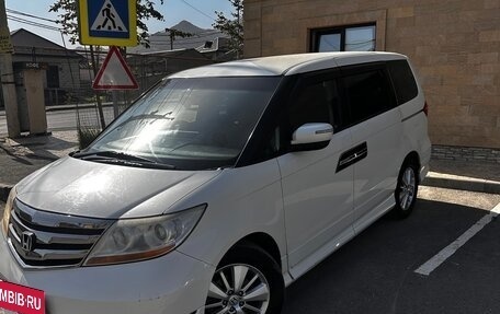 Honda Elysion I, 2010 год, 2 100 000 рублей, 2 фотография