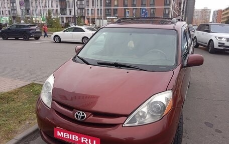 Toyota Sienna II рестайлинг, 2008 год, 1 221 000 рублей, 2 фотография