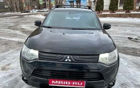Mitsubishi Outlander III рестайлинг 3, 2013 год, 1 500 000 рублей, 1 фотография