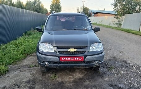 Chevrolet Niva I рестайлинг, 2010 год, 330 000 рублей, 1 фотография