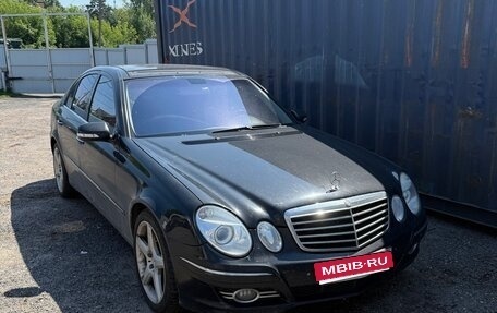 Mercedes-Benz E-Класс, 2003 год, 850 000 рублей, 1 фотография
