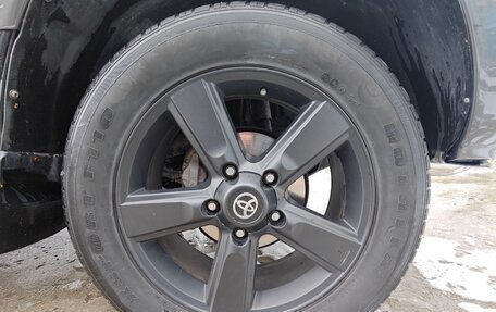 Toyota Land Cruiser 100 рестайлинг 2, 2006 год, 2 950 000 рублей, 14 фотография