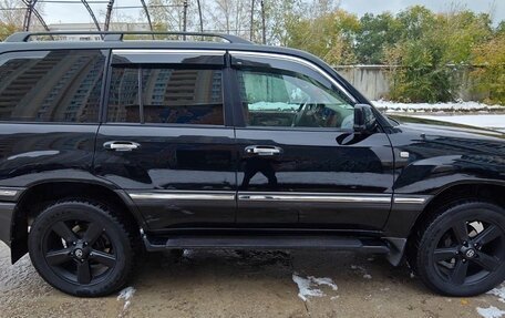 Toyota Land Cruiser 100 рестайлинг 2, 2006 год, 2 950 000 рублей, 7 фотография