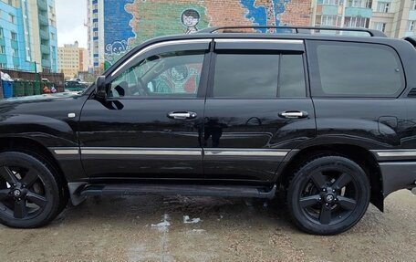 Toyota Land Cruiser 100 рестайлинг 2, 2006 год, 2 950 000 рублей, 8 фотография