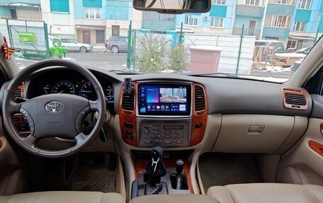 Toyota Land Cruiser 100 рестайлинг 2, 2006 год, 2 950 000 рублей, 18 фотография