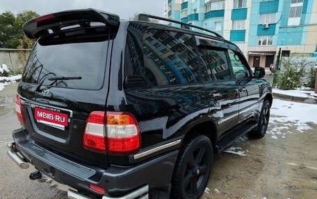 Toyota Land Cruiser 100 рестайлинг 2, 2006 год, 2 950 000 рублей, 6 фотография