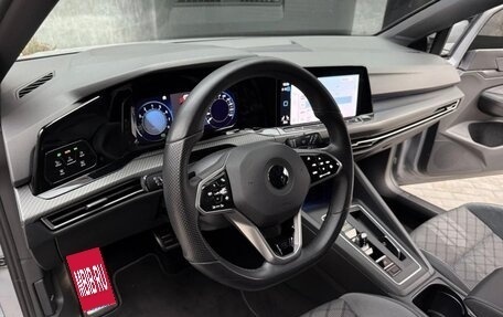Volkswagen Golf VIII, 2021 год, 1 920 000 рублей, 7 фотография