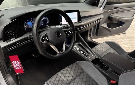 Volkswagen Golf VIII, 2021 год, 1 920 000 рублей, 8 фотография