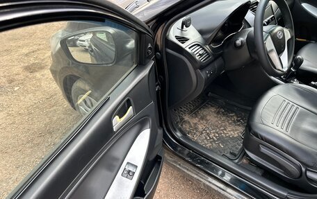 Hyundai Solaris II рестайлинг, 2011 год, 520 000 рублей, 10 фотография