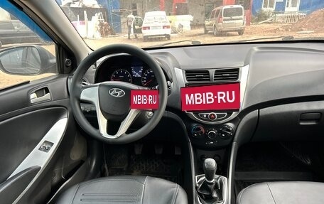 Hyundai Solaris II рестайлинг, 2011 год, 520 000 рублей, 8 фотография