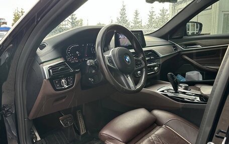 BMW 5 серия, 2019 год, 3 800 000 рублей, 17 фотография
