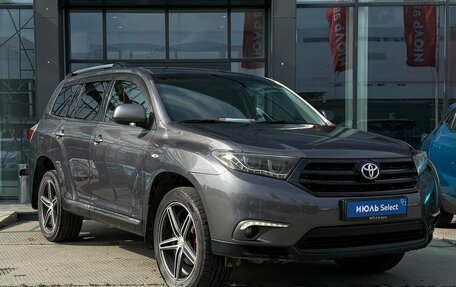 Toyota Highlander III, 2011 год, 1 300 000 рублей, 3 фотография