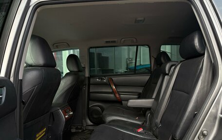 Toyota Highlander III, 2011 год, 1 300 000 рублей, 8 фотография