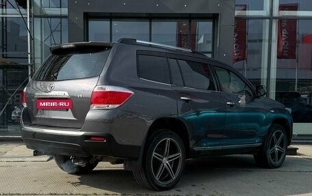 Toyota Highlander III, 2011 год, 1 300 000 рублей, 5 фотография