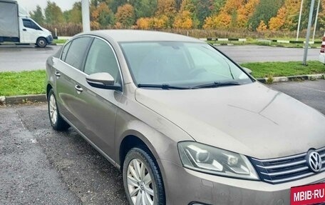 Volkswagen Passat B7, 2011 год, 1 100 000 рублей, 8 фотография