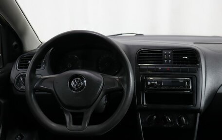Volkswagen Polo VI (EU Market), 2017 год, 489 000 рублей, 14 фотография