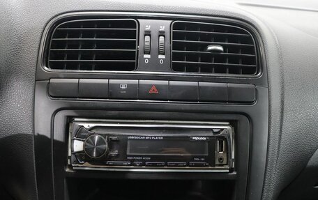 Volkswagen Polo VI (EU Market), 2017 год, 489 000 рублей, 17 фотография