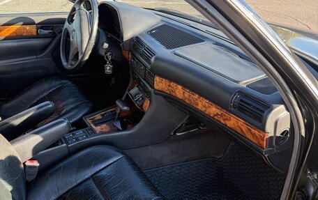 BMW 7 серия, 1992 год, 550 000 рублей, 13 фотография