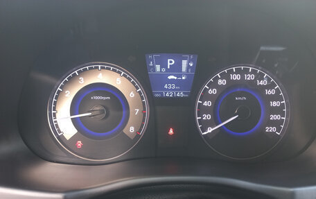 Hyundai Solaris II рестайлинг, 2013 год, 1 100 000 рублей, 4 фотография