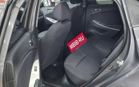 Hyundai Solaris II рестайлинг, 2013 год, 1 100 000 рублей, 11 фотография