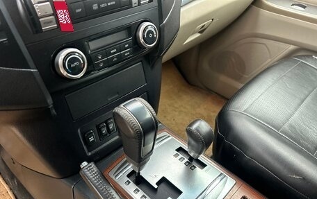 Mitsubishi Pajero IV, 2006 год, 999 000 рублей, 11 фотография