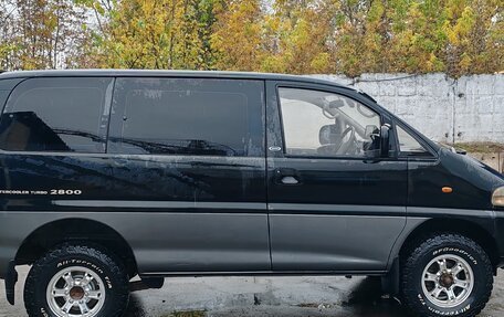 Mitsubishi Delica IV, 1996 год, 1 980 000 рублей, 5 фотография